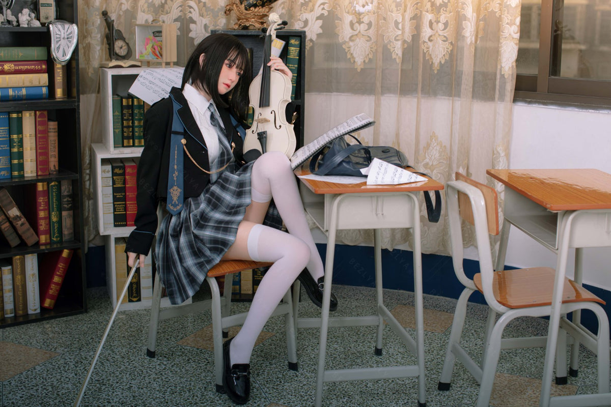 Platycodone poupée sexuelle (Bezlya Doll 160 cm bonnet C 2.1 Silicone)