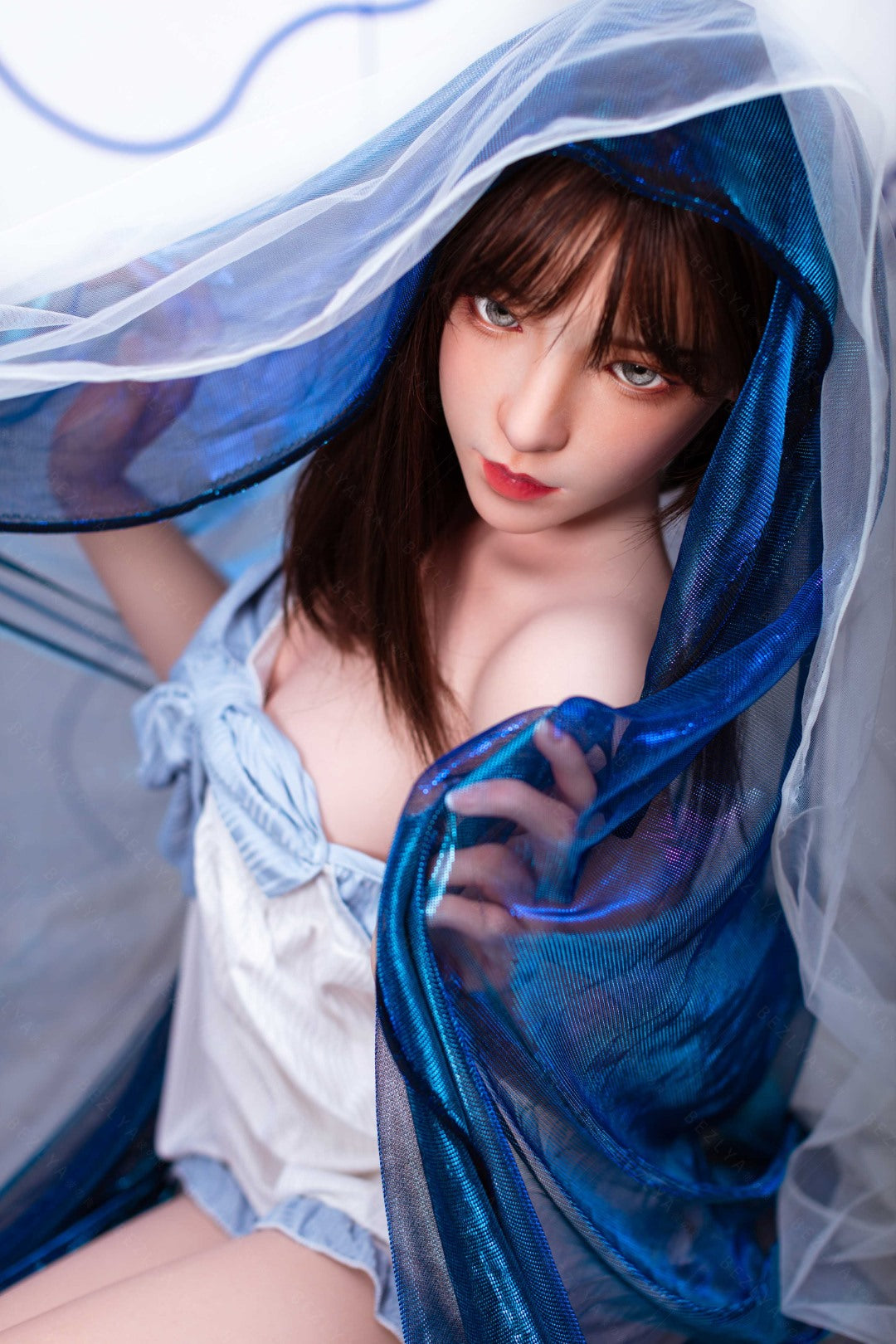 Iris poupée sexuelle (Bezlya Doll 150 cm bonnet B 2.1 Silicone)