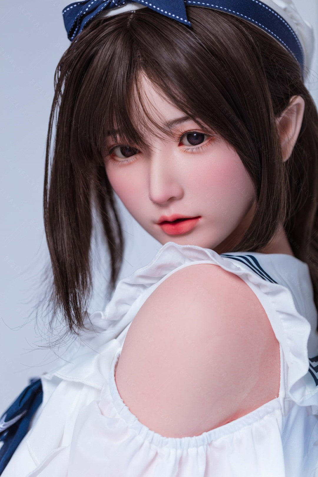 Platycodone poupée sexuelle (Bezlya Doll 160 cm bonnet C 2.1 Silicone)