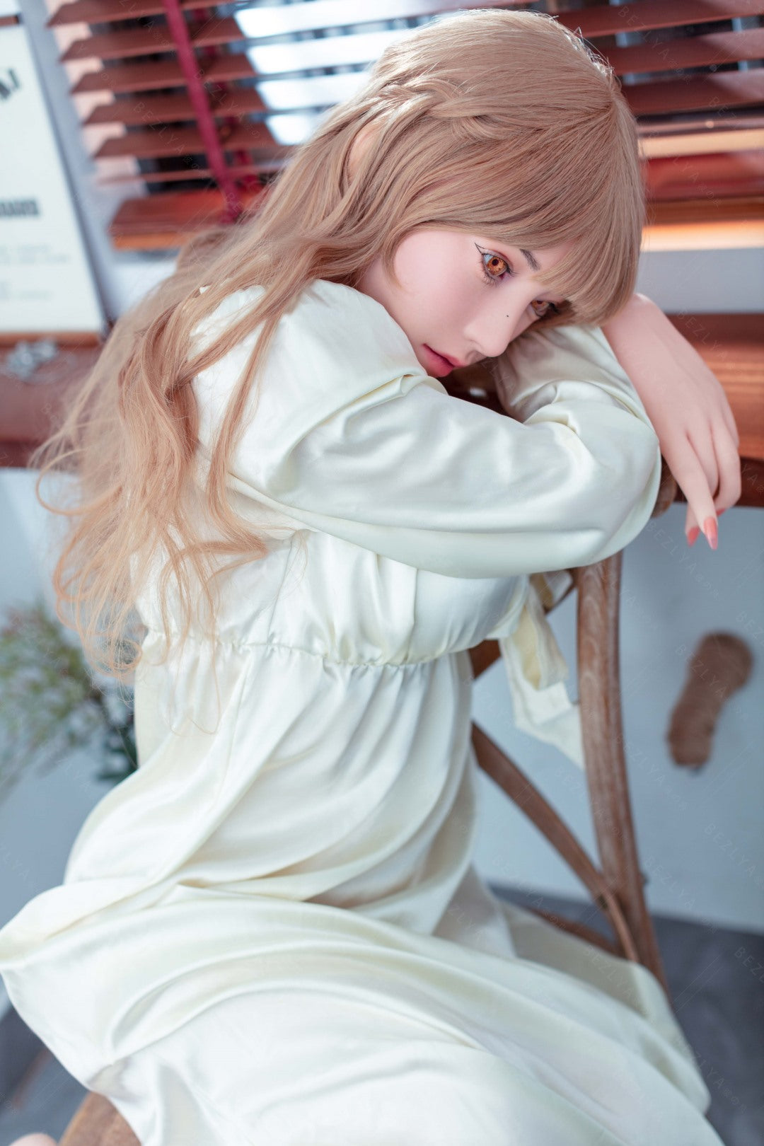 Iris poupée sexuelle (Bezlya Doll 160 cm bonnet C 2.1 Silicone)