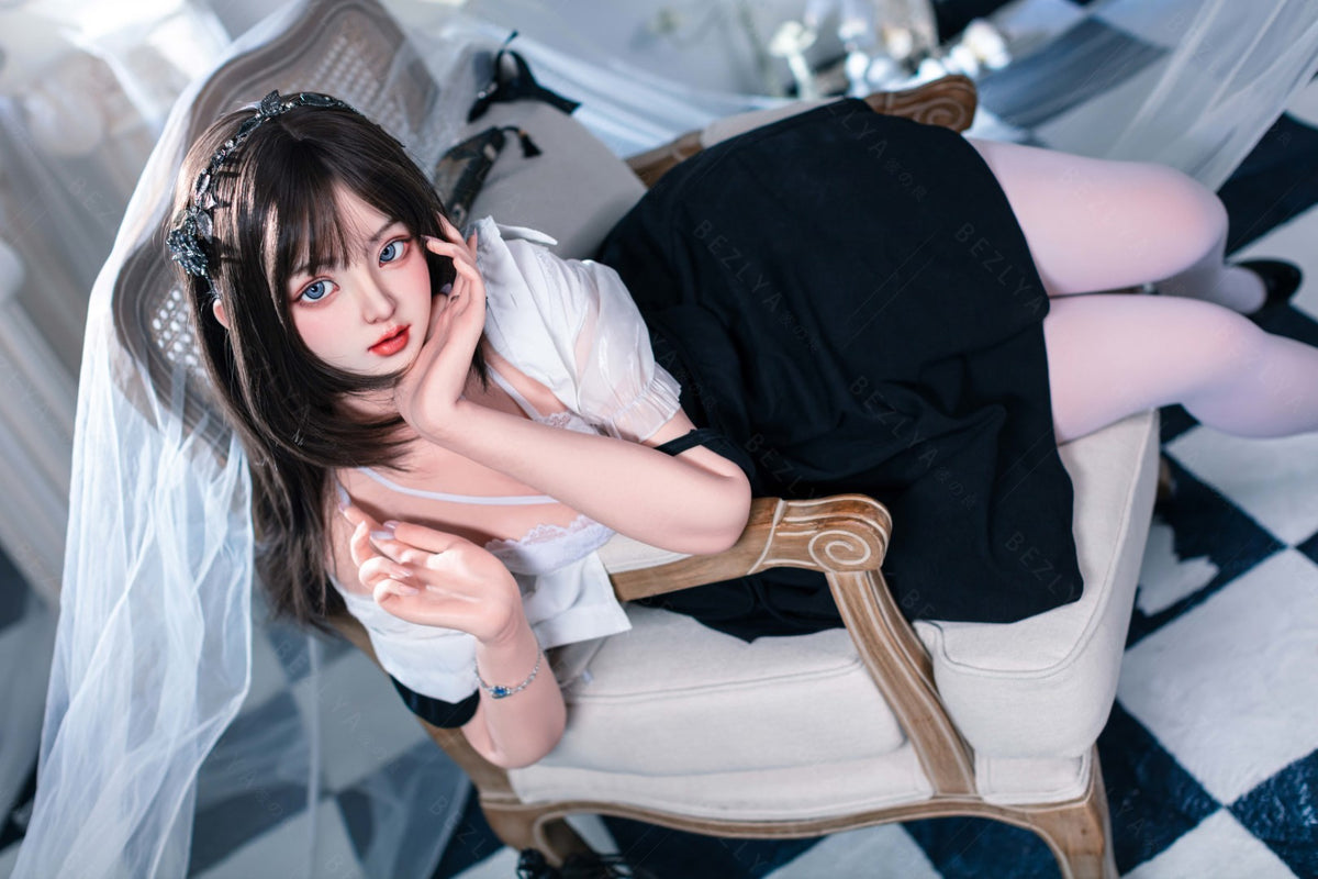 Convallarie poupée sexuelle (Bezlya Doll 155 cm bonnet B 2.1 Silicone)