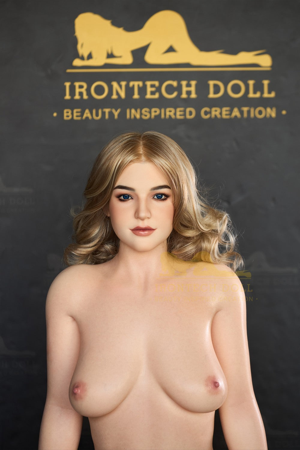 Eila Adams Pornstar poupée sexuelle (Irontech Doll Silicone C-Cup 160cm)