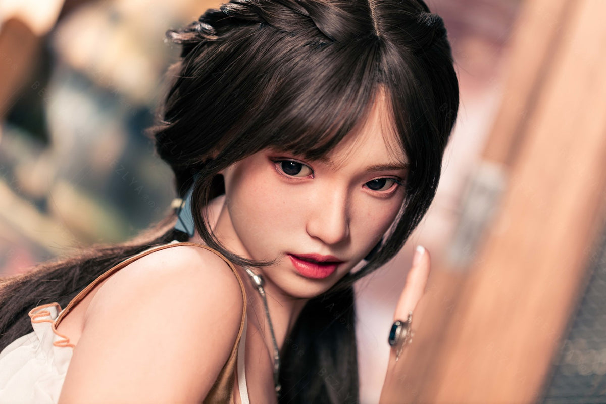 Hélianthe poupée sexuelle (Bezlya Doll 162 cm C-Cup 2.2U Silicone)