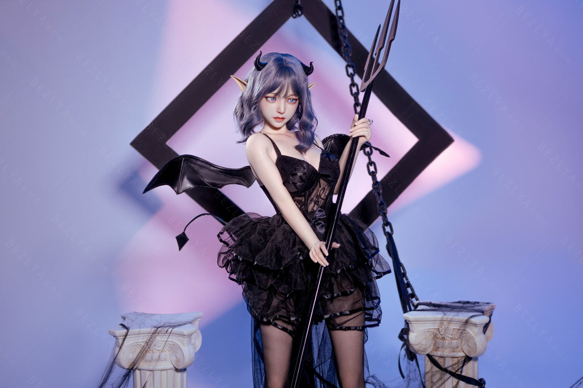 Campanule poupée sexuelle (Bezlya Doll 149 cm bonnet D 2.1 Silicone)