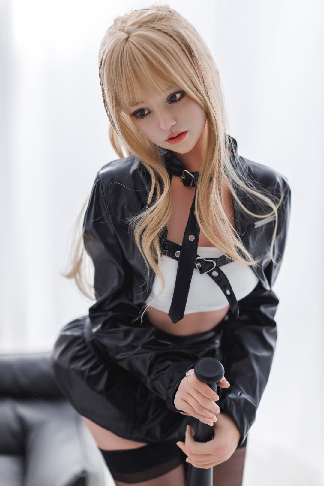 Hortensia poupée sexuelle (Bezlya Doll 156 cm bonnet B 2.1 Silicone)