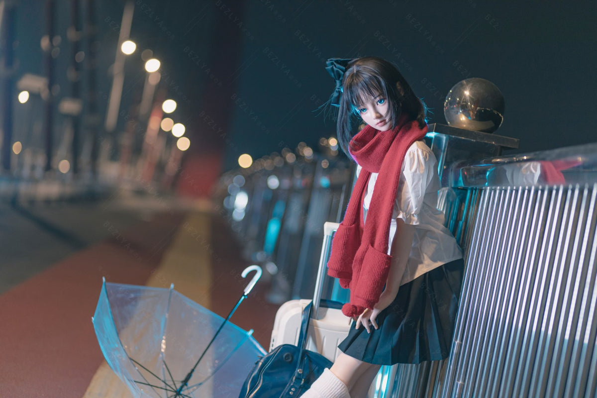 Convallarie poupée sexuelle (Bezlya Doll 150 cm bonnet B 2.1 Silicone)