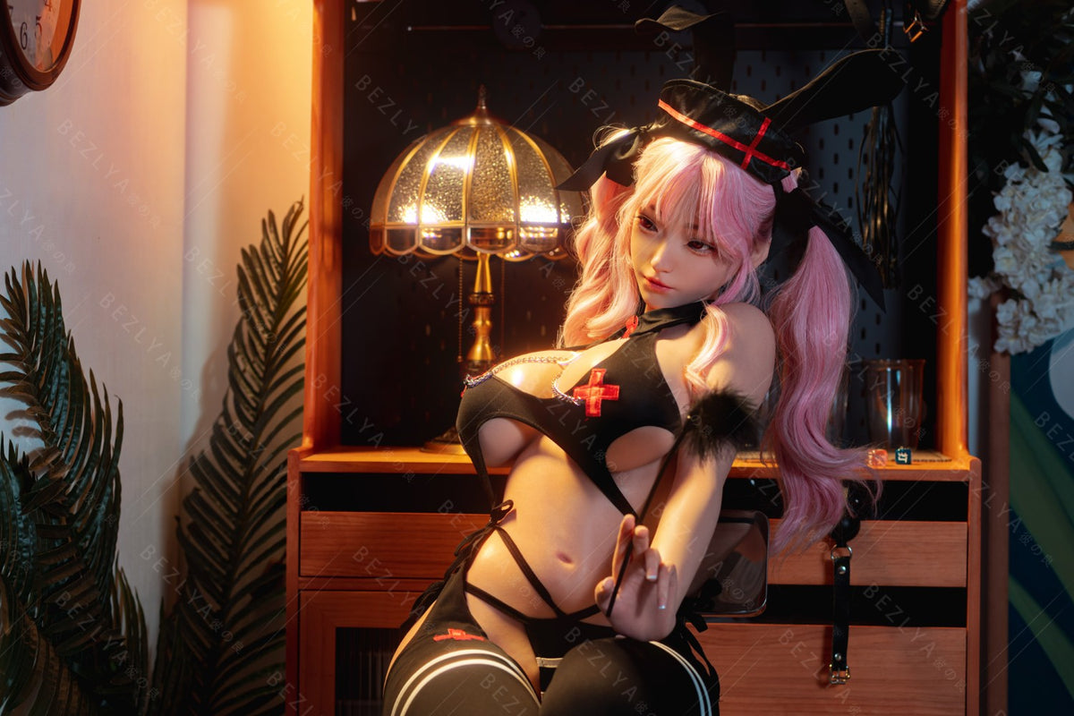 Blétilla poupée sexuelle (Bezlya Doll 157 cm F bonnet 2.2CF Silicone)