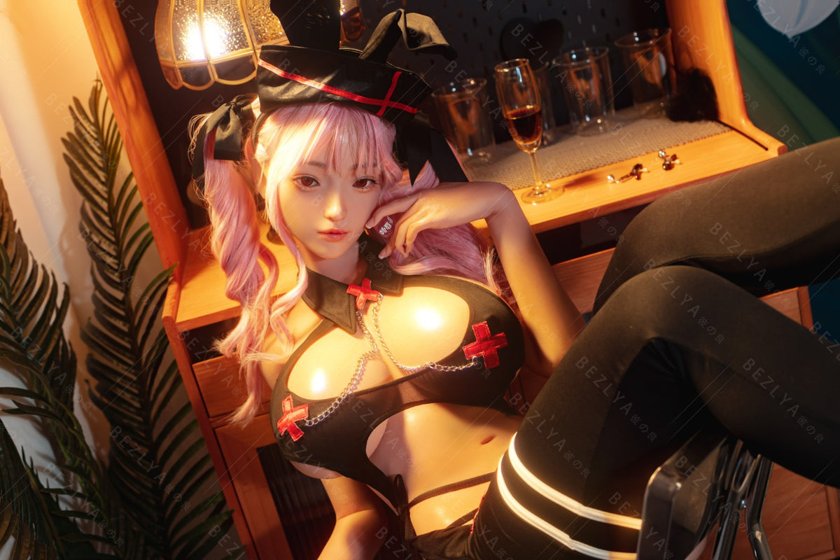 Blétilla poupée sexuelle (Bezlya Doll 157 cm F bonnet 2.2CF Silicone)