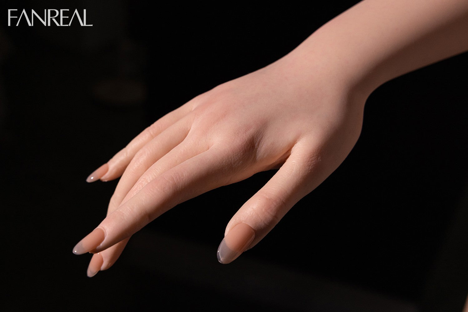 MO poupée sexuelle (FanReal Doll Silicone F-Cup de 155 cm)