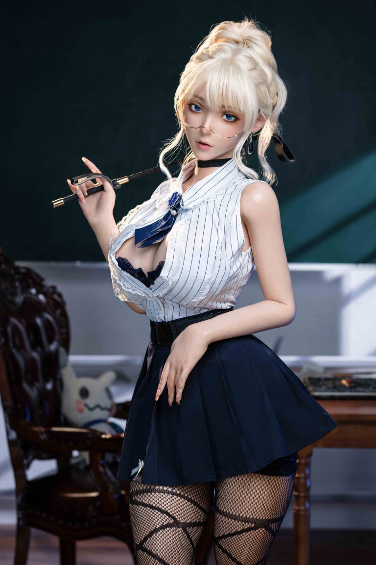 Violette poupée sexuelle (Poupée AITIA 157cm Bonnet F 2.2CF Silicone)