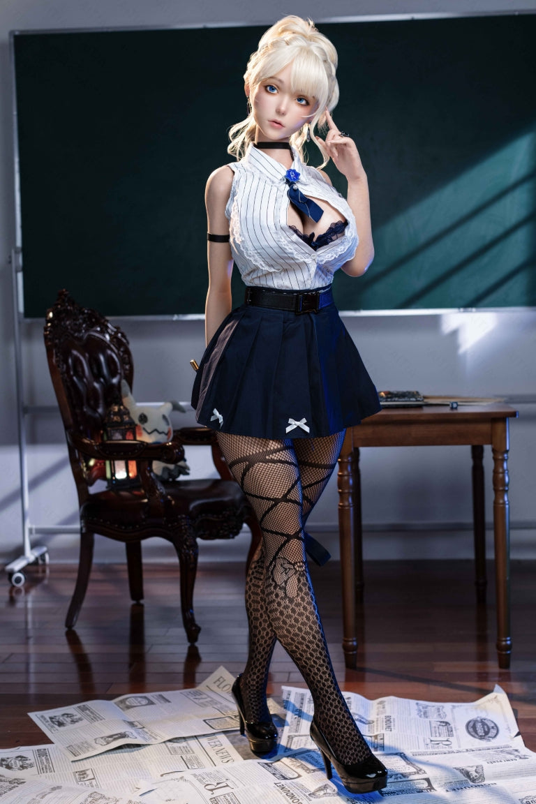 Violette poupée sexuelle (Poupée AITIA 157cm Bonnet F 2.2CF Silicone)