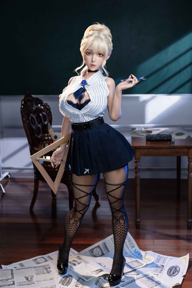 Violette poupée sexuelle (Poupée AITIA 157cm Bonnet F 2.2CF Silicone)