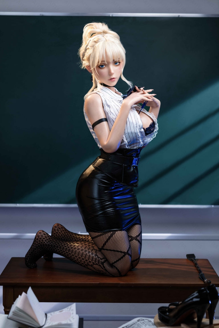 Violette poupée sexuelle (Poupée AITIA 157cm Bonnet F 2.2CF Silicone)