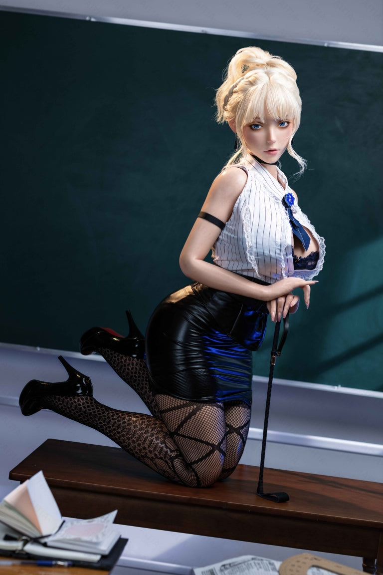 Violette poupée sexuelle (Poupée AITIA 157cm Bonnet F 2.2CF Silicone)