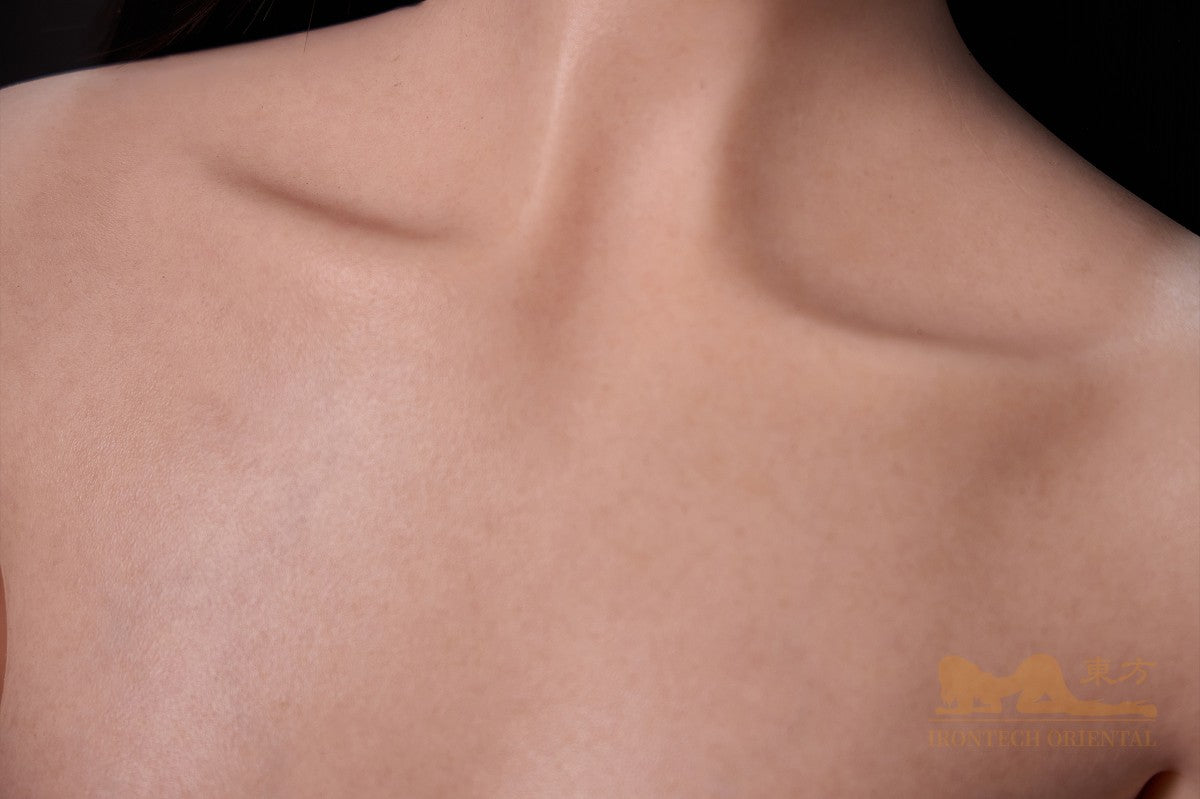 Yuna poupée sexuelle (Irontech Doll 153 cm (E-Kupa T1 Silicone)