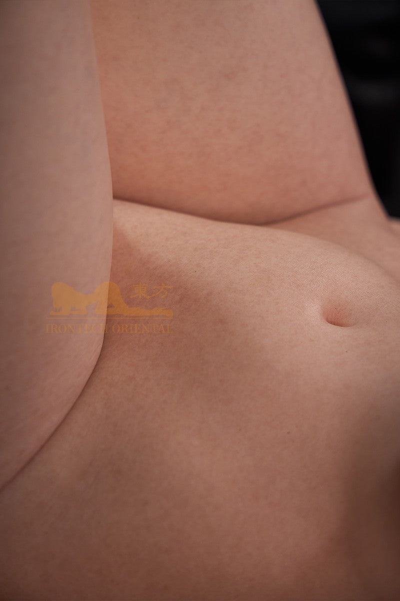 Yuna poupée sexuelle (Irontech Doll 153 cm (E-Kupa T1 Silicone)