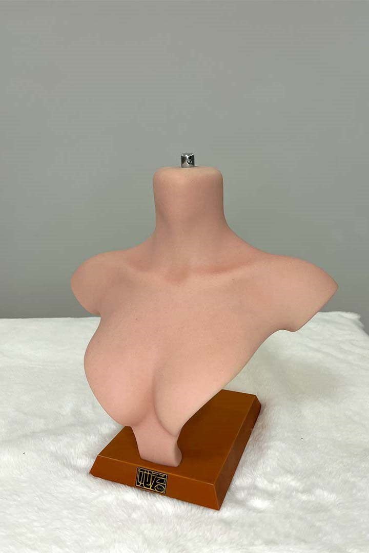 Tribune principale (Tayu-Doll Silicone)