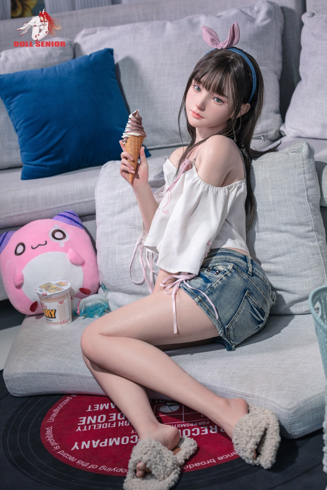 Miyé 2 poupée sexuelle (Poupée Senior 148cm D-Kupa #22 Silicone)