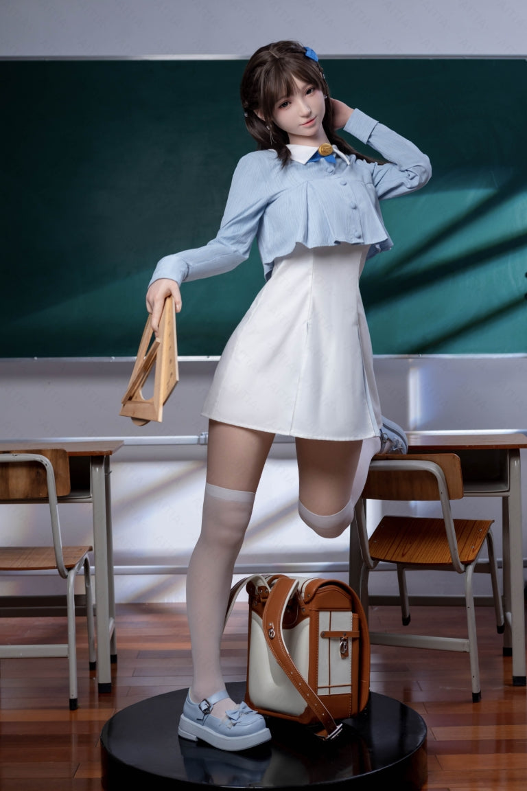 Yulania poupée sexuelle (Poupée AITIA 163cm E-cup 2.2 Silicone)