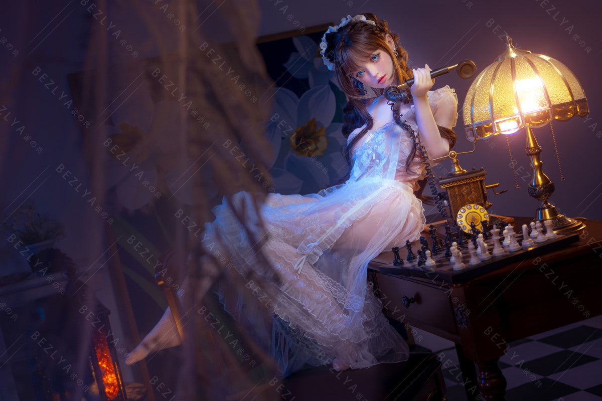 Campanule poupée sexuelle (Bezlya Doll 149 cm bonnet D 2.0 TPE+Silicone)