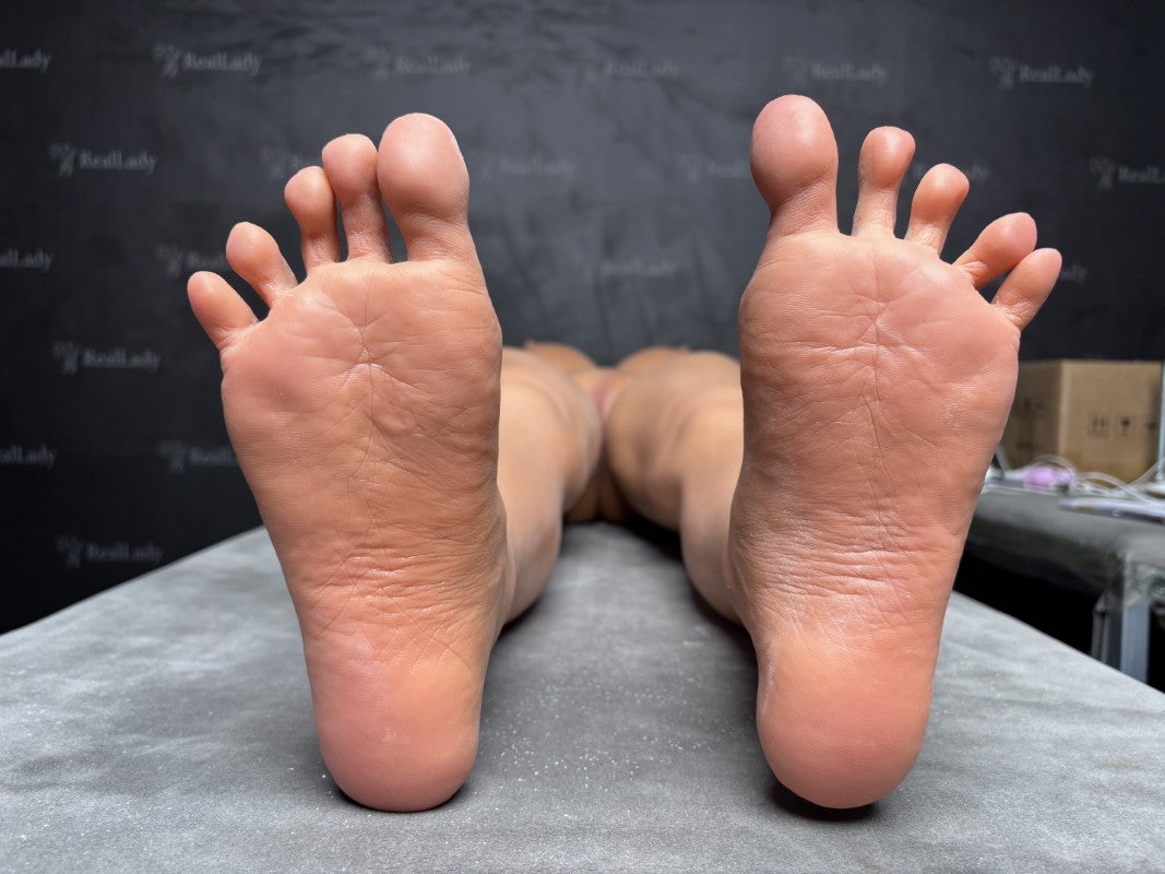 Hailey poupée sexuelle (Real Lady 159 cm F-Cup R12 Silicone) EXPRESS