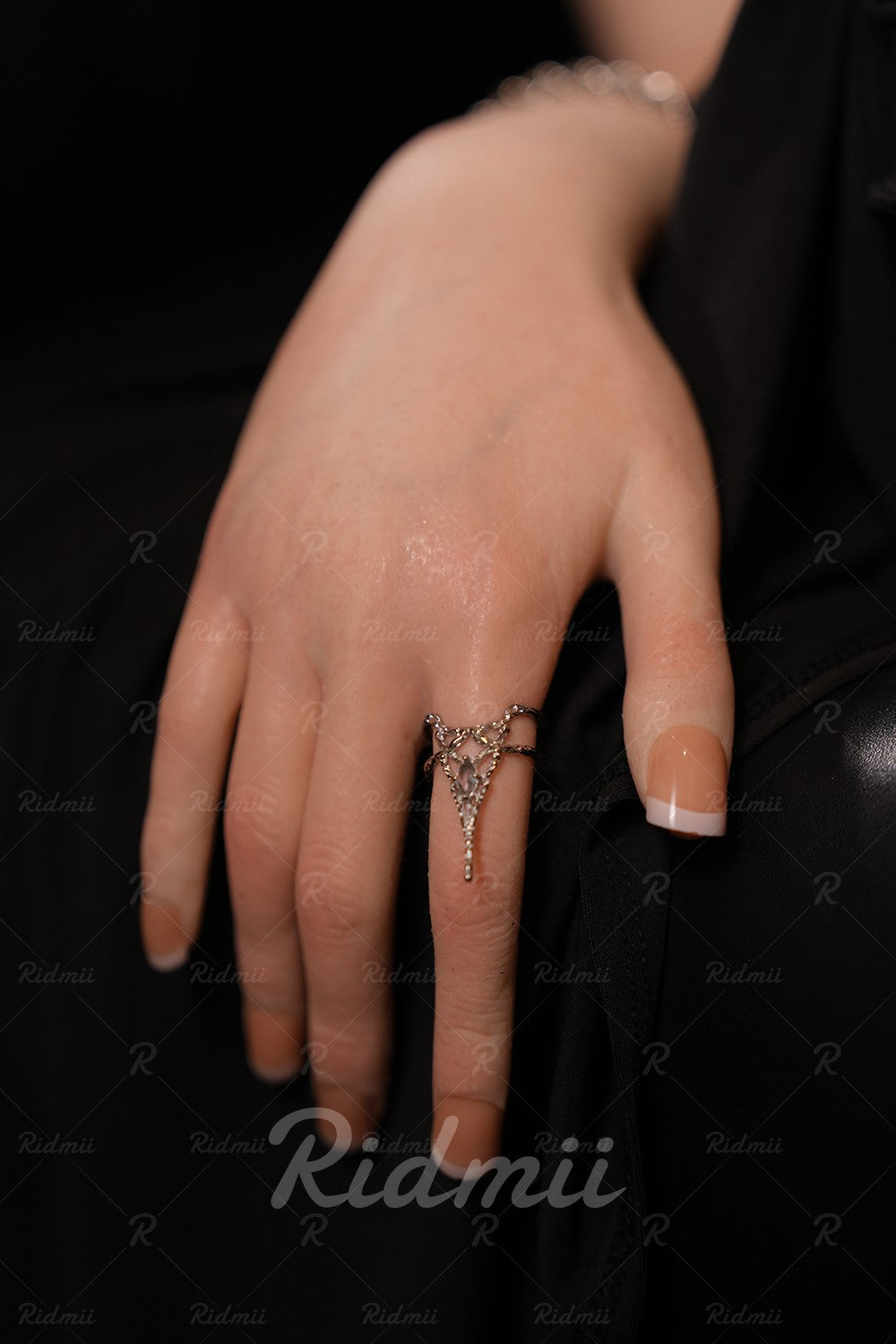 Aïcha poupée sexuelle (Ridmii Doll 164 cm bonnet C TPE+Silicone)