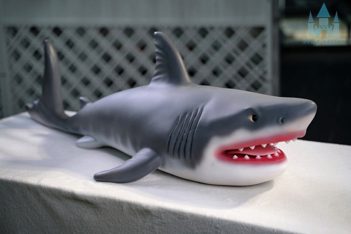 Bébé requin poupée sexuelle (Dolls Castle 110 cm en silicone)