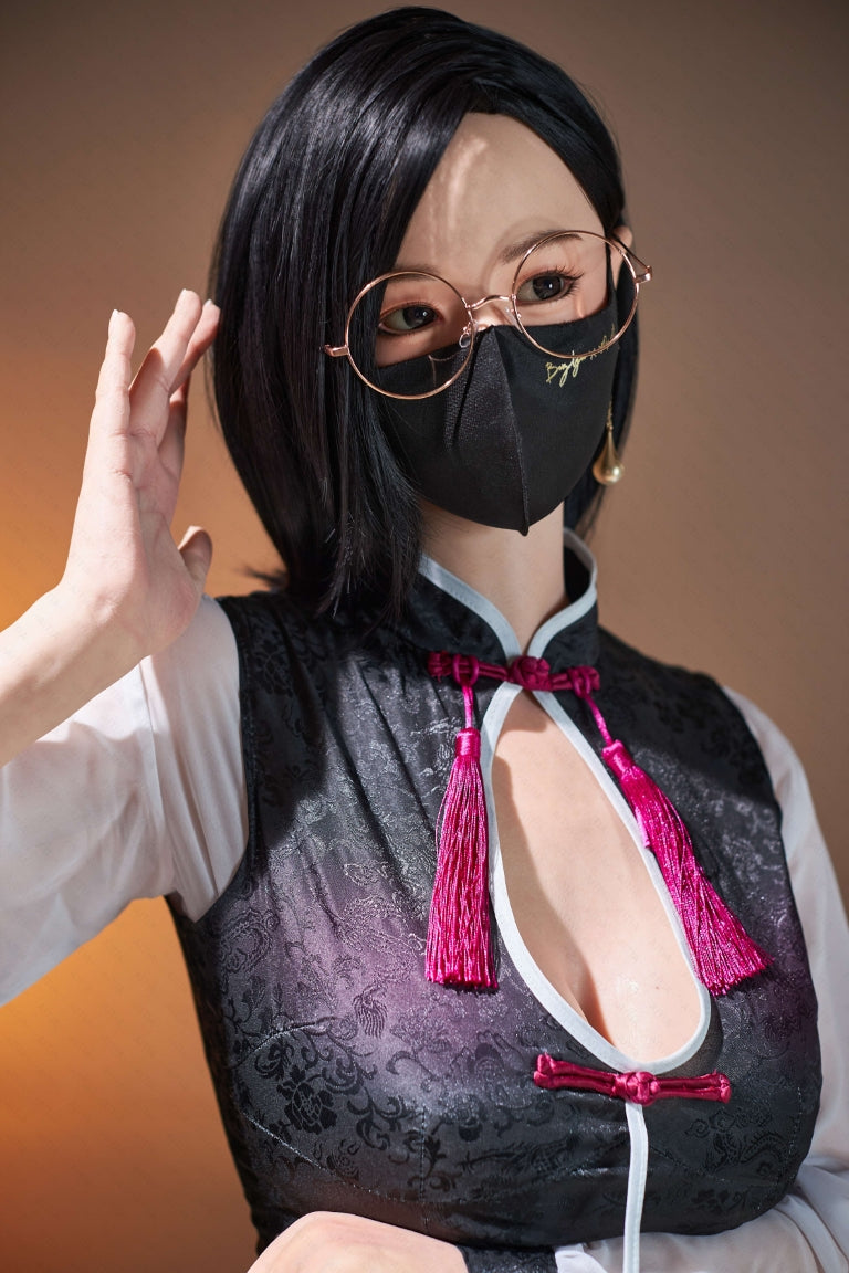 Naïmi poupée sexuelle (Poupée AITIA 168cm Bonnet F 2.2U Silicone)