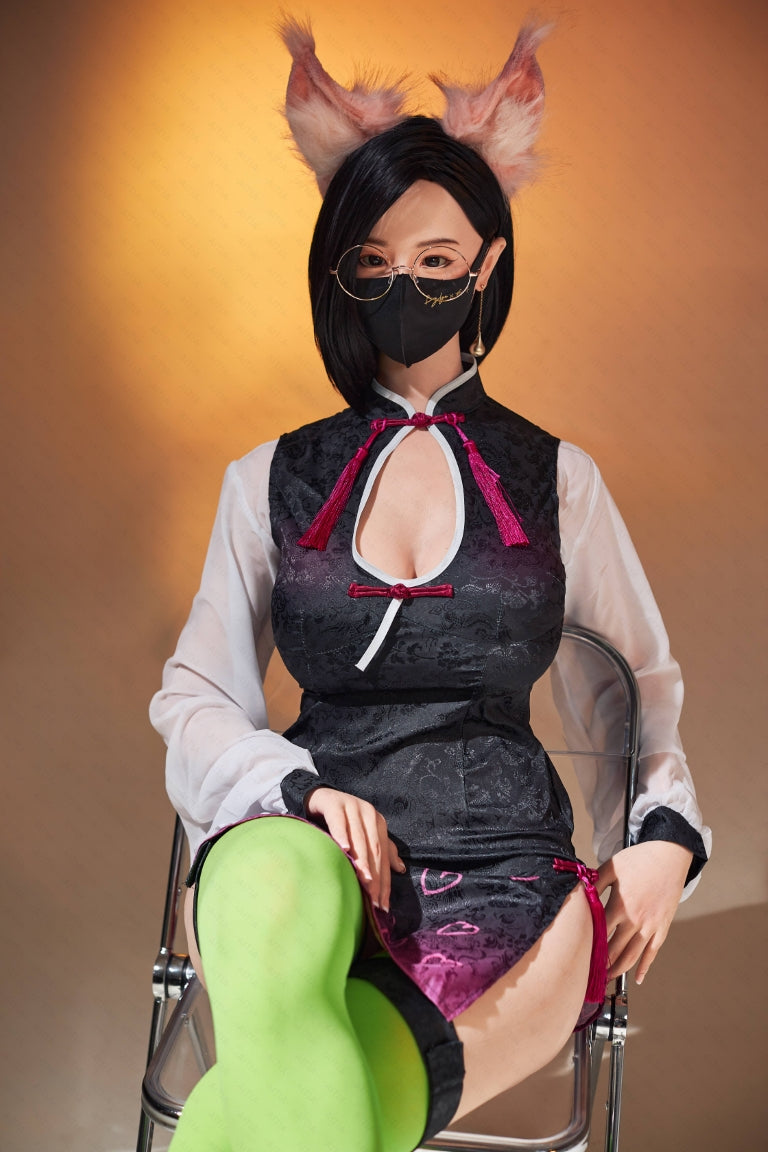 Naïmi poupée sexuelle (Poupée AITIA 168cm Bonnet F 2.2U Silicone)