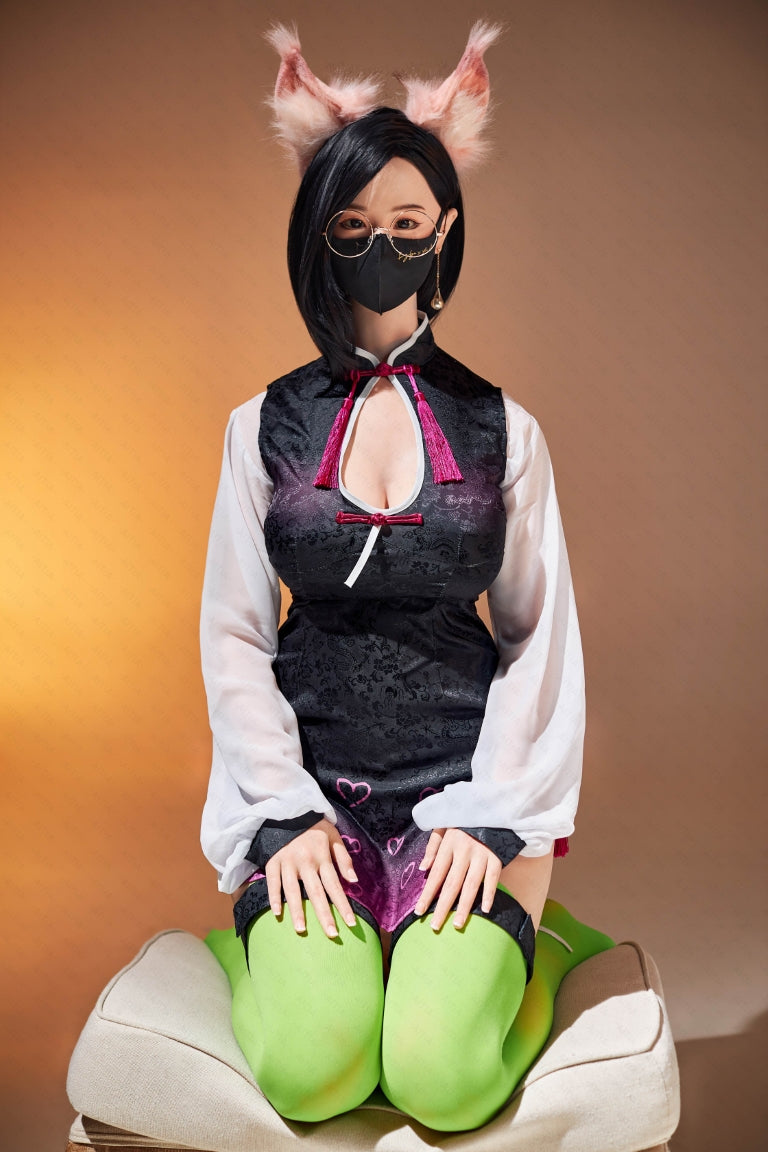 Naïmi poupée sexuelle (Poupée AITIA 168cm Bonnet F 2.2U Silicone)