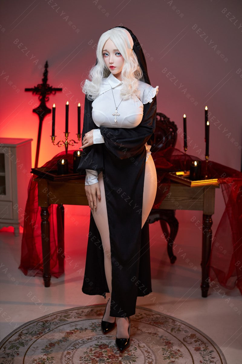 Cyrtenthère poupée sexuelle (Bezlya Doll 155 cm E-cup 2.2CF Silicone)