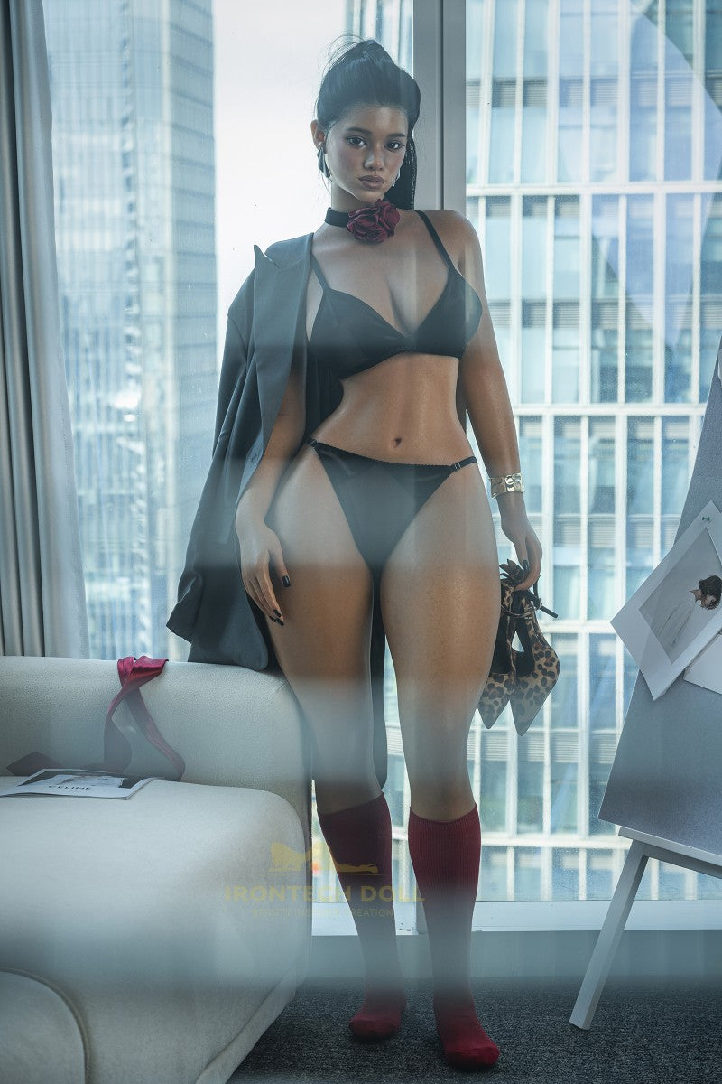Tyra poupée sexuelle (Irontech Doll 164 cm (E-cup S55 Silicone)