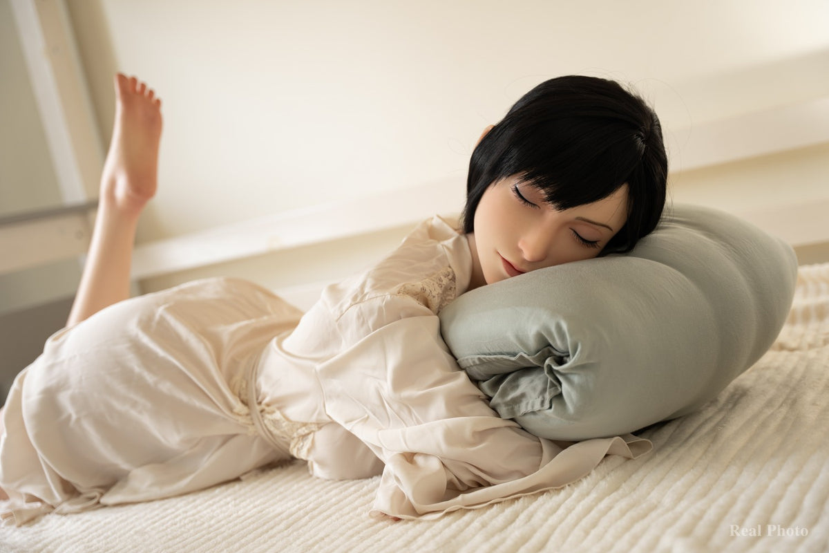 Tifa qui dort poupée sexuelle (Game Lady 167cm Bonnet D No.45 Silicone)