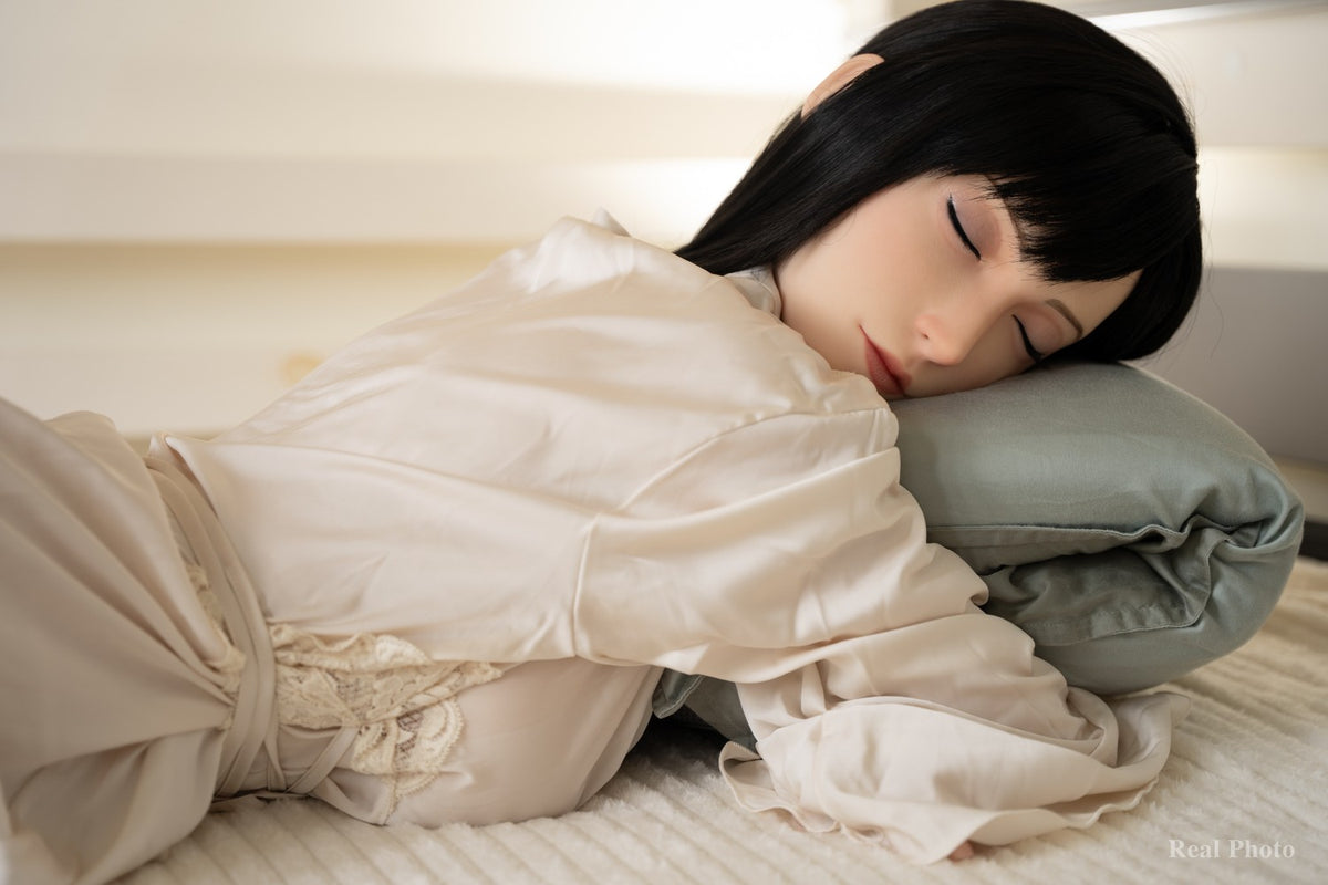 Tifa qui dort poupée sexuelle (Game Lady 167cm Bonnet D No.45 Silicone)