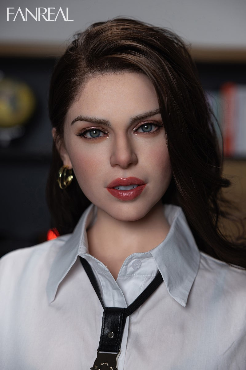 Gina poupée sexuelle (FanReal Doll 170 cm bonnet D en silicone)