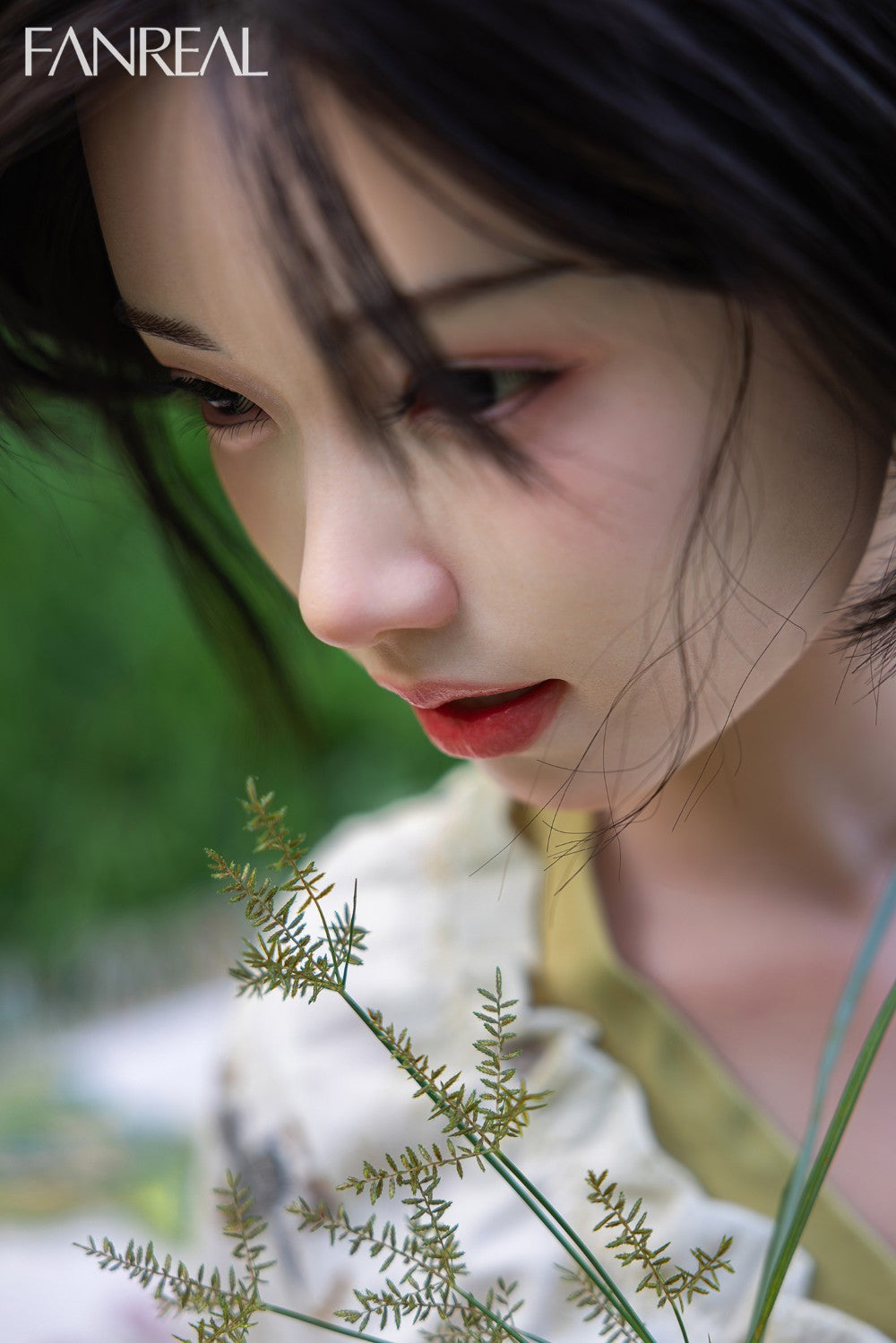 Molly poupée sexuelle (FanReal Doll 153 cm bonnet B en silicone)