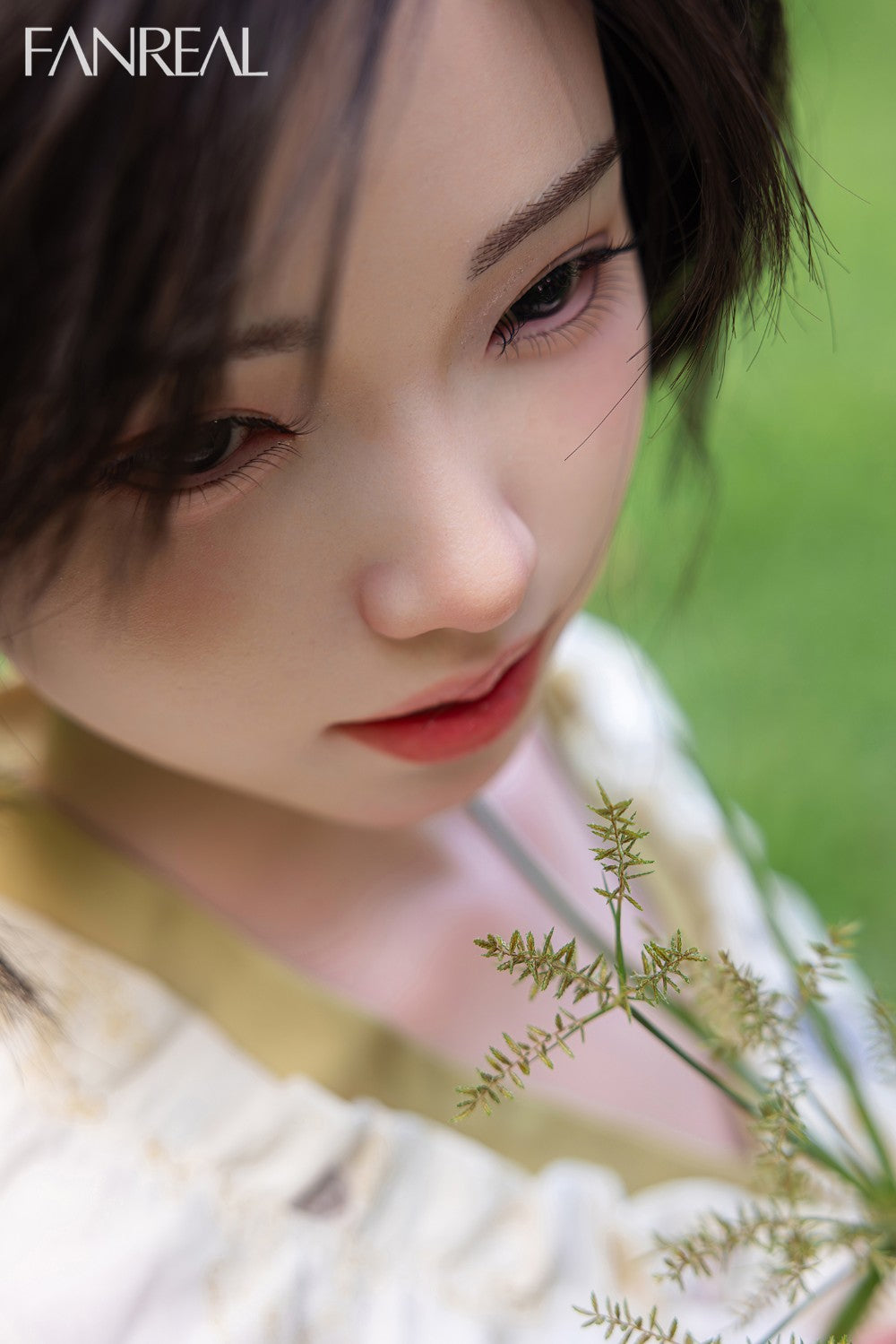 Molly poupée sexuelle (FanReal Doll 153 cm bonnet B en silicone)