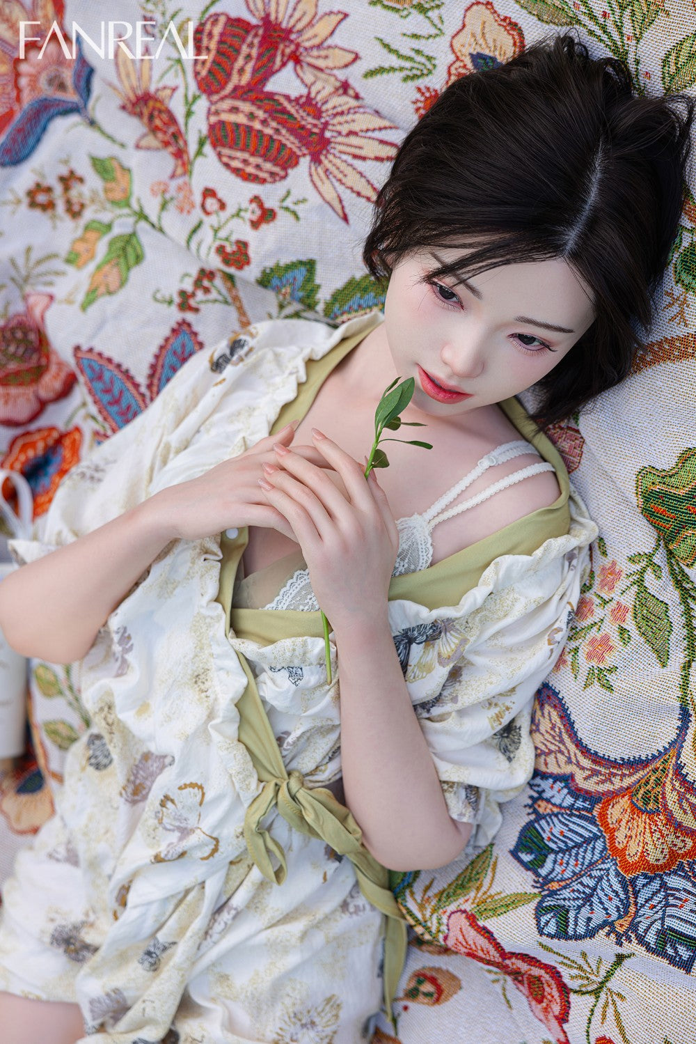 Molly poupée sexuelle (FanReal Doll 153 cm bonnet B en silicone)