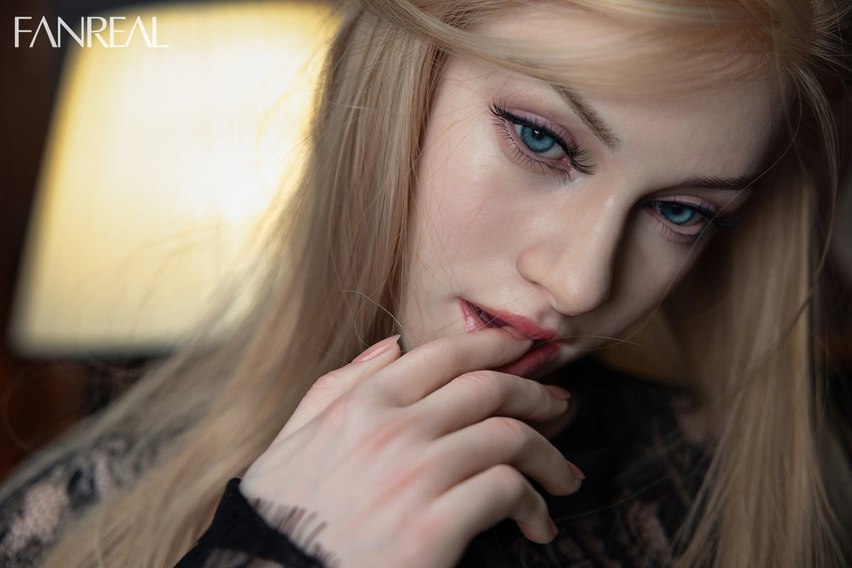 Vanessa poupée sexuelle (FanReal Doll 168cm F bonnet Silicone)