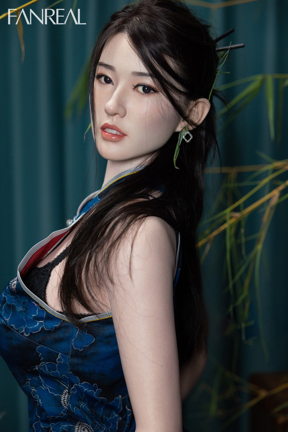 Faye poupée sexuelle (FanReal Doll 170 cm G-cup Silicone)