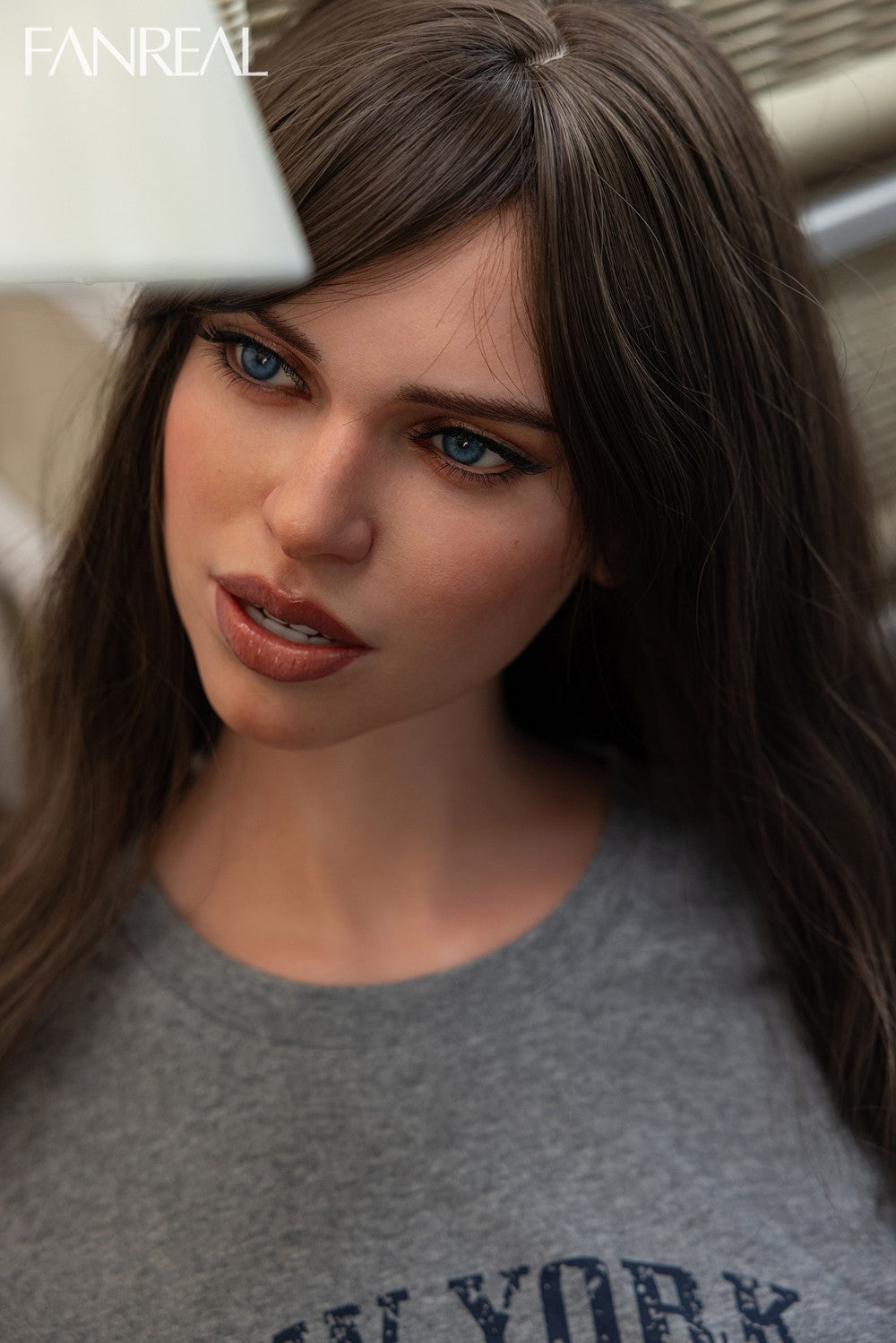 Torse de Gina poupée sexuelle (FanReal Doll 95 cm G-cup Silicone)