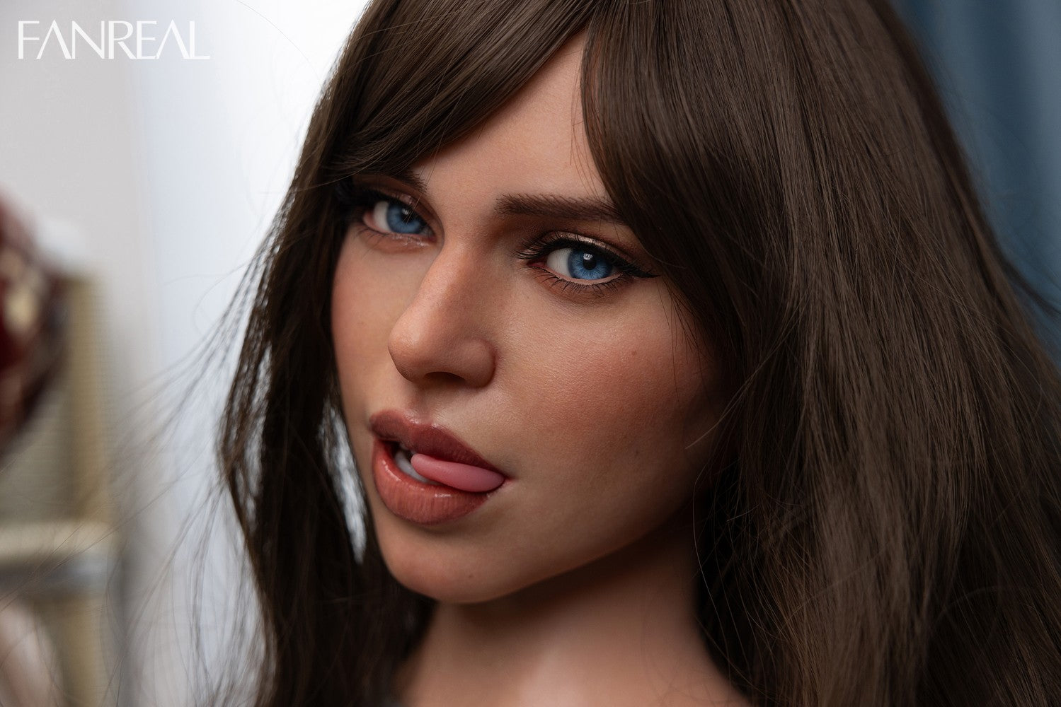 Torse de Gina poupée sexuelle (FanReal Doll 95 cm G-cup Silicone)