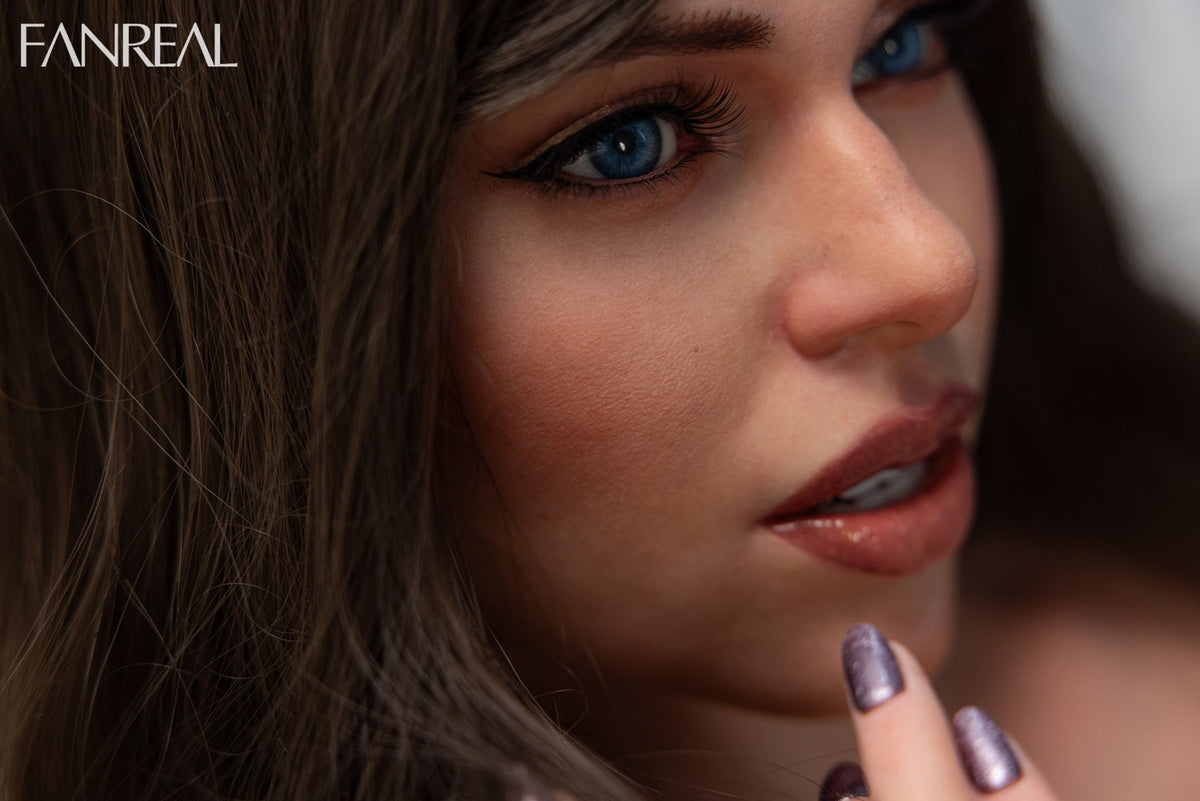 Torse de Gina poupée sexuelle (FanReal Doll 95 cm G-cup Silicone)