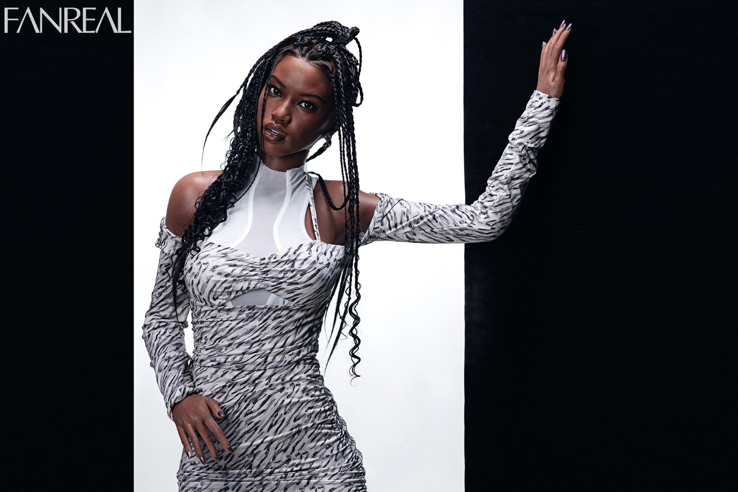 Ellie poupée sexuelle (FanReal Doll 173 cm bonnet D en silicone)