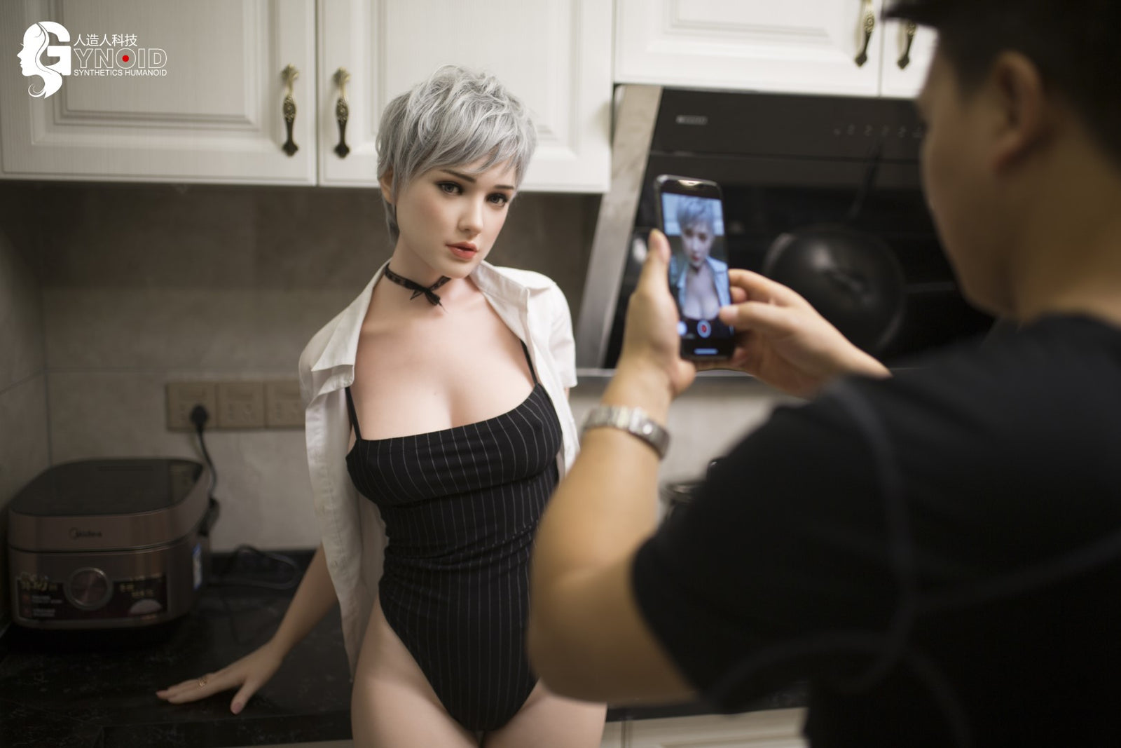 poupée sexuelle Laura Modèle 11 (Gynoid Doll 162 cm E-Cup Silicone)