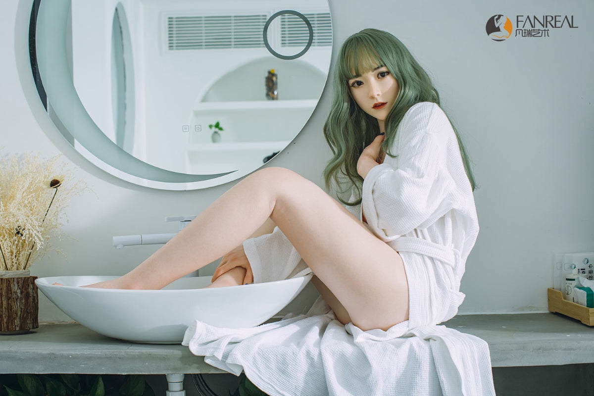 Qian poupée sexuelle (FanReal Doll 158cm bonnet B Silicone)