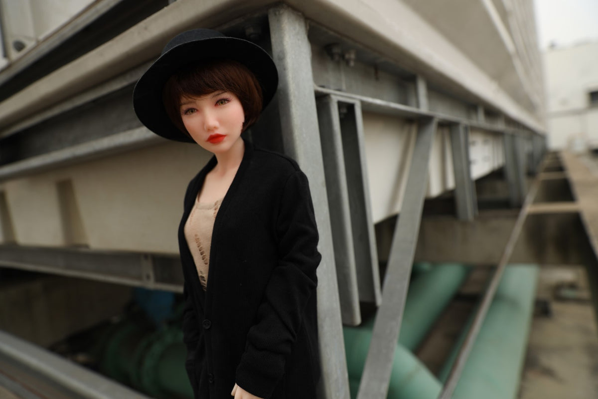 Réka poupée sexuelle (Climax Doll Mini bonnet B 60cm Silicone)