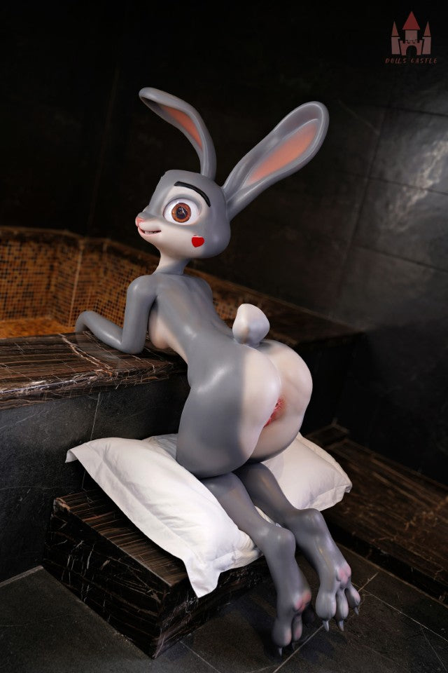 Judy le lapin poupée sexuelle (Dolls Castle 168 cm en silicone A-Cup)
