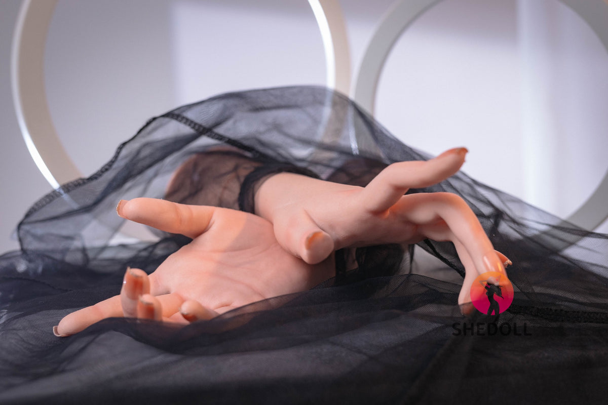 Mains et pieds (SHEDOLL silicone)