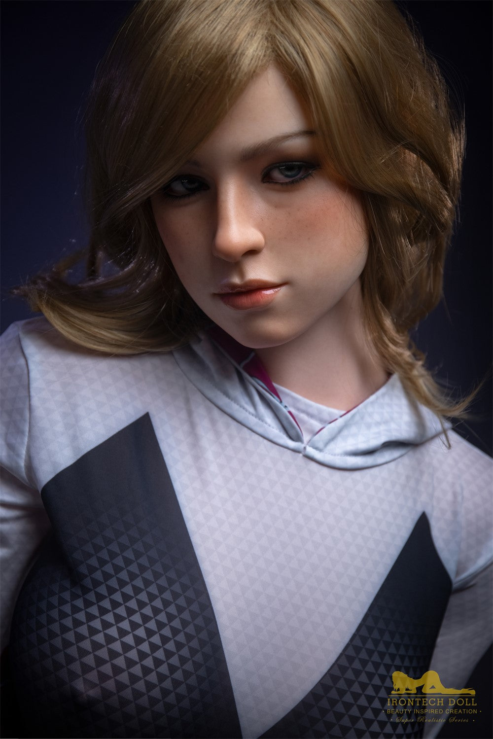 Gwen poupée sexuelle (Irontech Doll 167 cm (E-cup S38 Silicone)